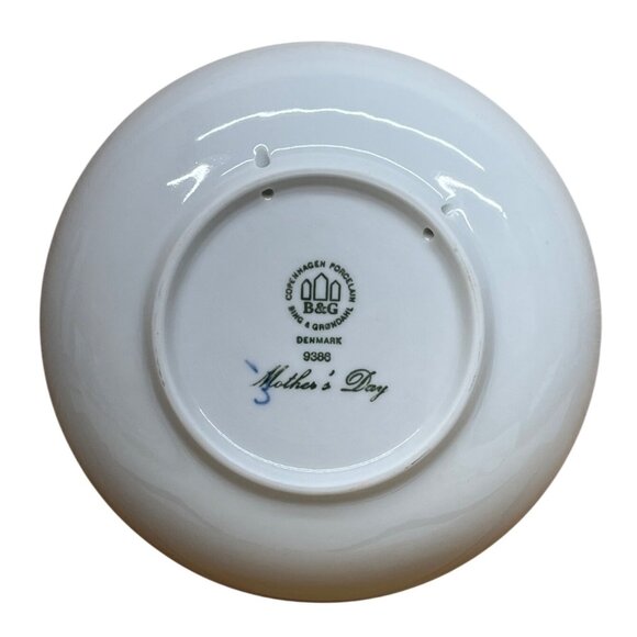 B&G Bing & Grondahl Copenhagen 1986 Mors Day Mother's Day Elephant & Baby Plate - Picture 2 of 4